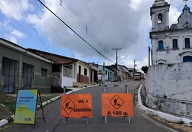 Fornecimento de água é temporariamente suspenso para conter vazamento em Coqueiro Seco