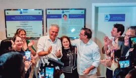 Luciano confirma apoio a Lula e  Calheiros, mas mantém voto para governador em aberto