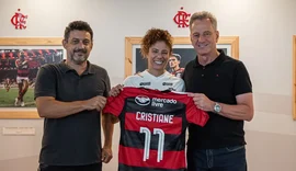 Flamengo anuncia a atacante Cristiane para o futebol feminino