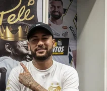 Cetro de Pelé é vendido por R$ 1,2 milhão em leilão de Neymar