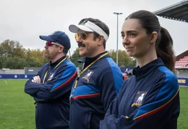 Quarta temporada de Ted Lasso estreia e marca retorno do treinador a Richmond
