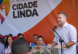 Renan Filho inaugura obras do Minha Cidade Linda em Japaratinga