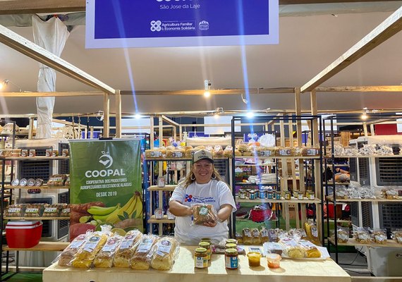 COOPAL aposta em produtos minimamente processados para fisgar público da Feira da Agricultura Familiar e Economia Solidária