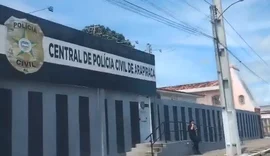 Suspeito é preso após ameaçar segurança com faca em petiscaria de Arapiraca