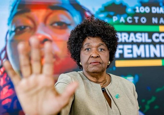 Benedita da Silva alerta para ameaças estrangeiras e defende: 'Brasil e Amé