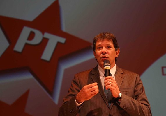 Se Lula concorrer às eleições, disputa termina no 1º turno, diz Haddad