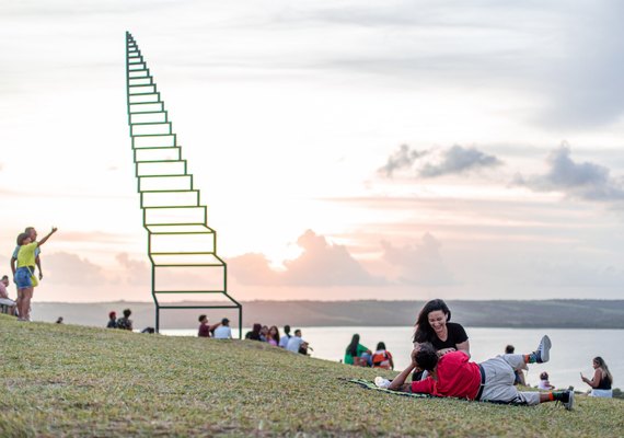 Escada Ilusória é mais um atrativo turístico no mirante da Santa Amélia