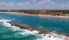 Bombeiros retomam buscas por turista pernambucano que desapareceu na Praia do Francês após mergulho