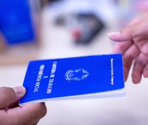 Desemprego cai a 5,3% no governo Lula e bate recorde de milhões de ocupados