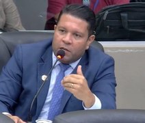 Allan Pierre pede que Prefeitura resolva acúmulo de lixo no Benedito Bentes