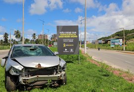 Simulação de acidente alerta para conscientização no trânsito durante o Maio Amarelo