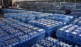 Cidade alagoanas recebem colchões e água potável para atender às vítimas das chuvas