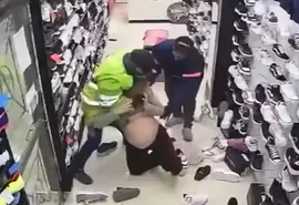 Grávida é derrubada e agredida durante assalto em loja na Argentina