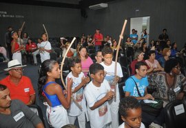 PCU: adolescentes e instituições debatem exclusão escolar