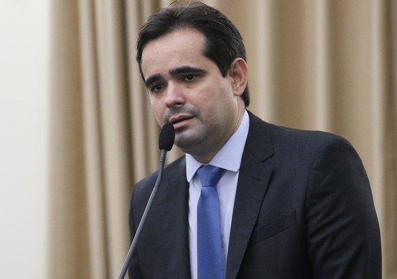 Lelo Maia denuncia ação de agentes do DMTT contra crianças em Maceió