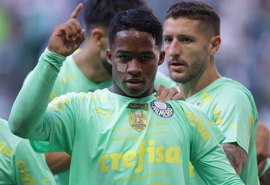 Endrick, jovem de 16 anos, marca o primeiro gol do Brasileirão 2023