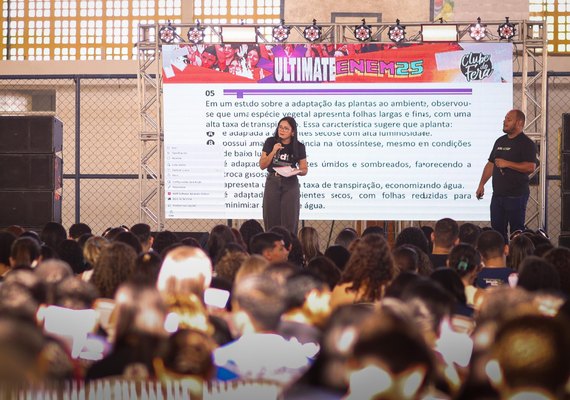 Aulão reúne estudantes em Maceió na reta final para o segundo dia do Enem