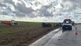 Colisão entre veículos na AL-420 deixa cinco feridos em Roteiro