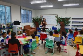 Projeto amplia práticas de leitura em biblioteca de escola municipal
