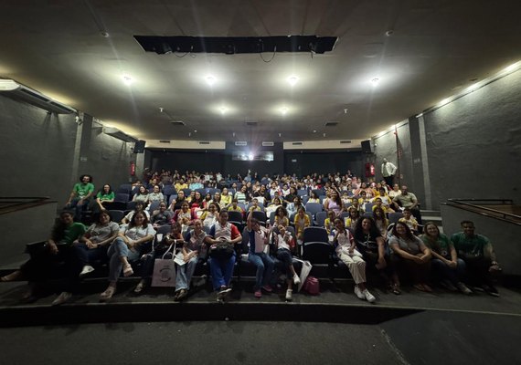 “Essa é a minha primeira vez no cinema”, diz estudante durante ação com alunos da rede pública em AL