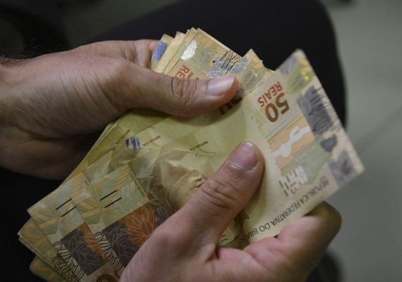 Consulta ao Abono Salarial estará disponível a partir desta quinta-feira (4)