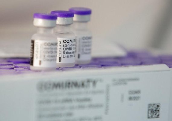 Brasil recebe mais 600 mil doses de vacinas da Pfizer