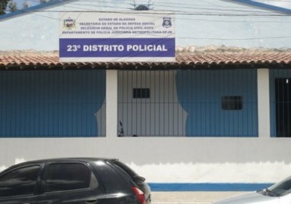 Após três horas de negociações, homem que manteve esposa refém foi rendido