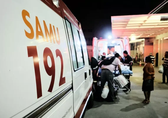 Colisão entre dois veículos deixa motociclista ferido no Barro Duro