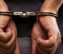 Acusado de matar homem a facadas durante bebedeira em Marechal Deodoro é preso em SC