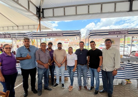 Unicafes-AL marca presença em Santana do Ipanema durante Circuito Regional de Feiras