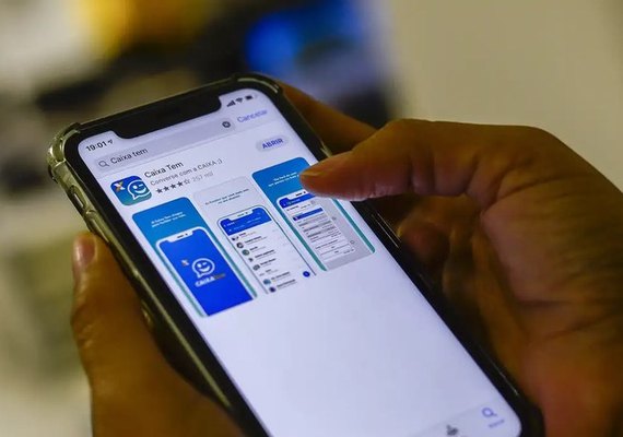 Nesta quarta (15), Caixa paga abono salarial a pessoas nascidas em maio e junho