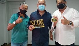 Alfredo Gaspar é homenageado pelo NCIA