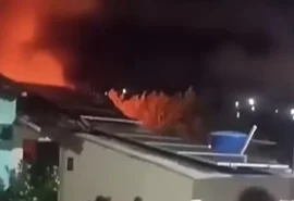 Mulher morre em incêndio dentro de casa no Centro de Satuba