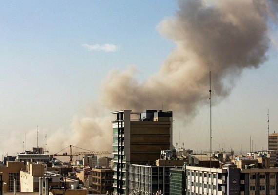 Irã busca paz, mas mantém defesa sem restrições, diz chanceler