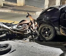 Colisão entre carro e moto deixa dois gravemente feridos, em São Miguel dos Campos