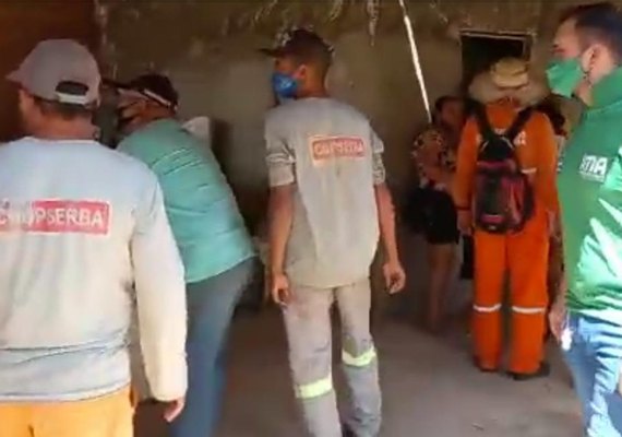 Prefeitura de Delmiro Gouveia é acusada de destruir barracos e pontos comerciais