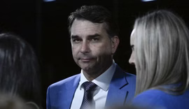 Quaest: Flávio Bolsonaro perde apoio entre jovens, mulheres e evangélicos
