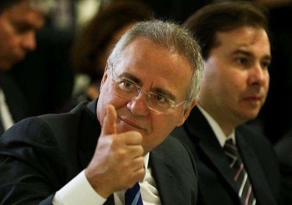 Renan Calheiros retira a candidatura para a presidência do Senado