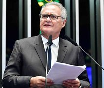 Renan estraga festa de 'tolinho', agiliza isenção do IR e faz justiça ao presidente Lula