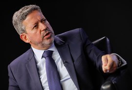 Em entrega de nova rodovia, Lira ataca senador: “Nada faz; se aproveita da miséria do povo”