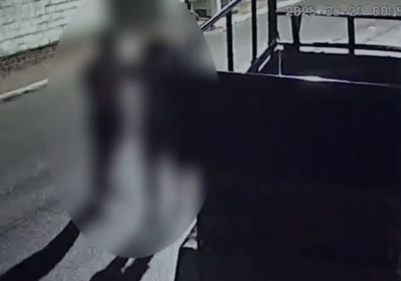 Vídeo: câmeras de segurança flagram agressão de homem contra companheira no Sertão de Alagoas