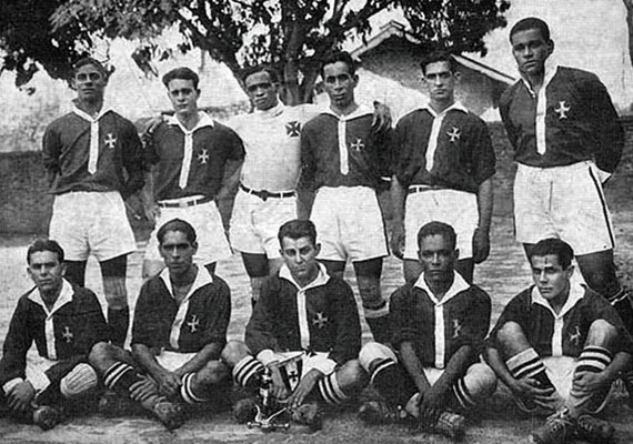 O clube que abriu as portas do futebol para os negros