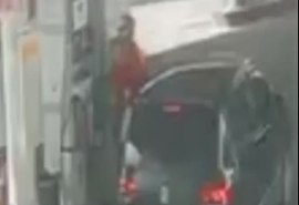 Vídeo mostra momento em que motorista por app compra gasolina antes de forjar sequestro