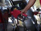 Ministro diz que governo dá resposta certa a aumento de combustíveis