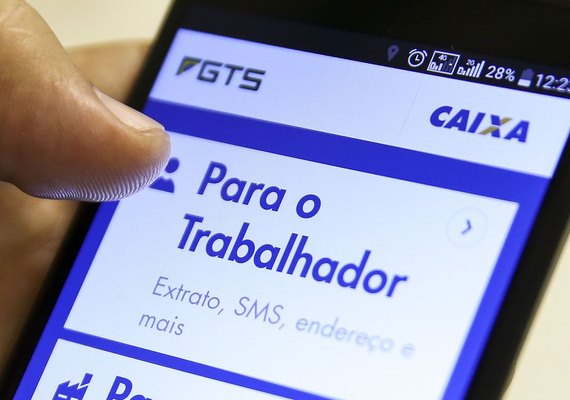 Caixa disponibiliza saque emergencial do FGTS para nascidos em abril