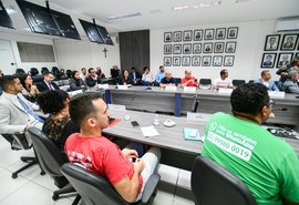 Em quatro anos, reajuste salarial em Alagoas superou União e Município