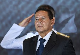 Mourão defende compra polêmica do Ministério da Defesa: 'não posso usar o meu Viagra, pô?'