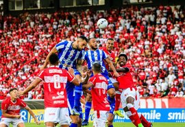 Com uma vitória nos cinco últimos jogos, CSA e CRB seguem longe do G4