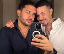 Lucas Guimarães aparece em prantos após encontrar com Carlinhos Maia