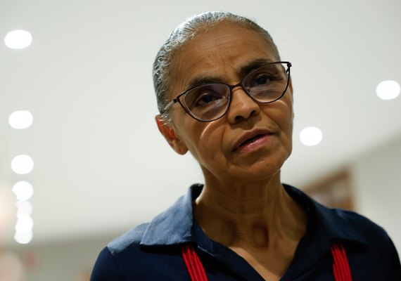 Marina Silva é alvo de tentativa de intimidação durante caminhada em São Paulo